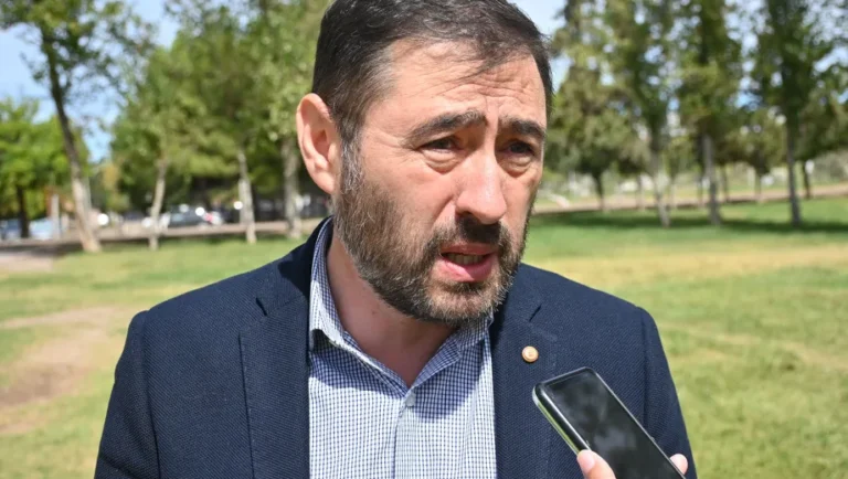 Crisis institucional en Allen: Marcelo Román se planta y ratificó que no dejará la intendencia