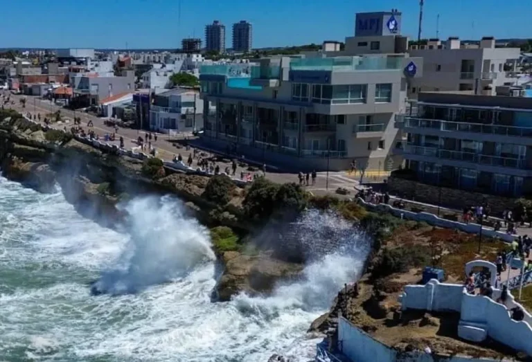 Alerta en el Golfo San Matías por mareas extraordinarias que superarán los nueve metros de altura