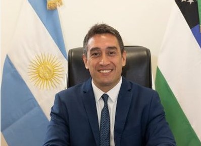 Denuncia y versiones cruzadas en Viedma: un periodista acusó a Marcos Castro y el intendente habló de “provocación”