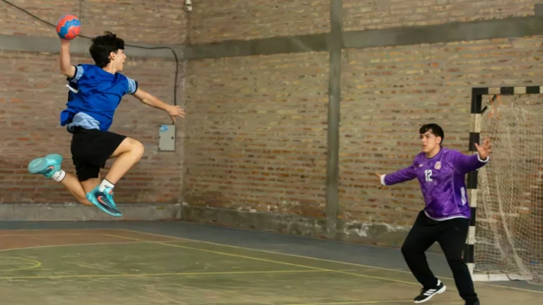 Viedma y Carmen de Patagones albergan el Torneo Provincial de Cadetes de Handball con equipos de toda la región