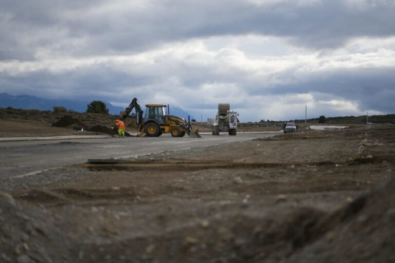 El Gobierno de Río Negro licitará obras de infraestructura de servicios para trescientos dos lotes urbanos en la capital provincial