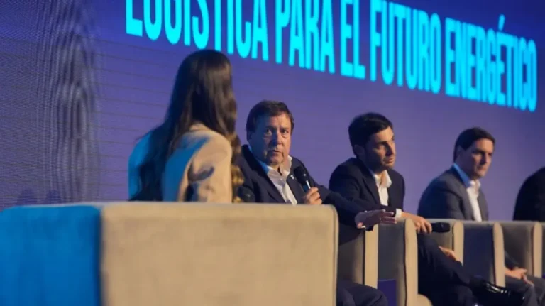 Alberto Weretilneck anunció fechas clave para el traspaso de las rutas 22 y 151 y el desarrollo de proyectos energéticos